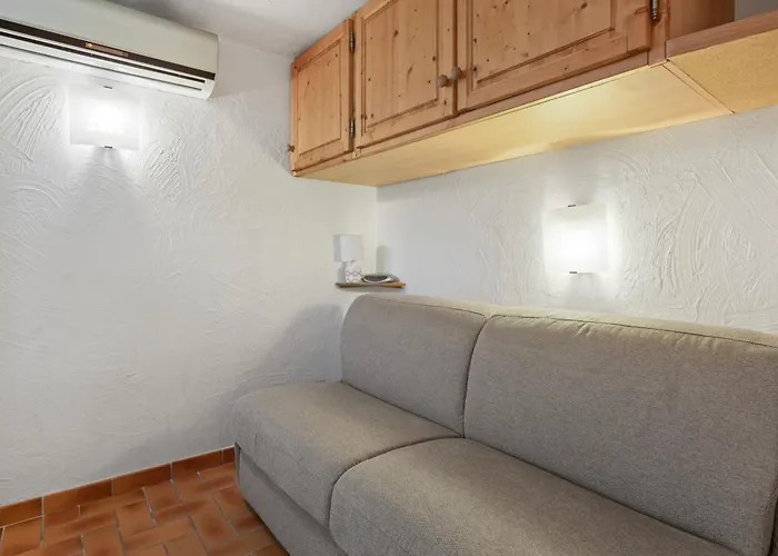 Les Cyclamens- Les Ecureuils Apartmán *